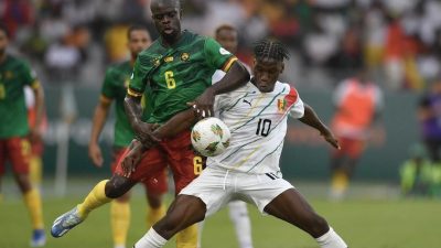 Laga Guinea dan Kamerun berakhir imbang di Piala Afrika 2023. Foto: instagram.com/sylinational
