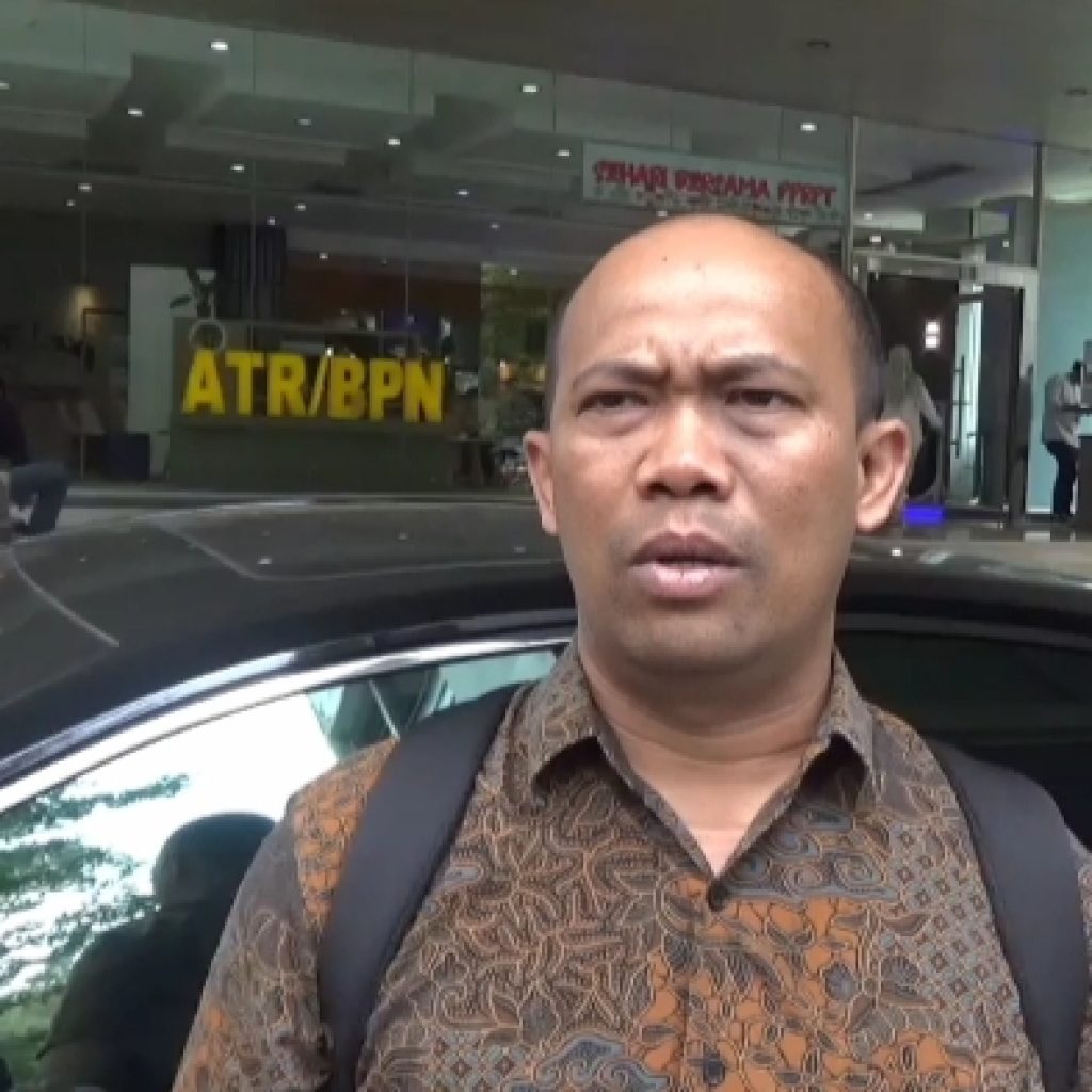 Sri Budiyono ungkap syukur karena menang gugatan banding atas kasusnya dengan anggota DPRD Blora. Foto: Dok. CR