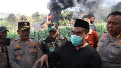 TUTURPEDIA - Pertamina EP Cepu Field Bantu Penanganan Kebakaran Sumur Minyak di Blora