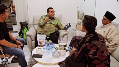 Bawa Sampel Beras Organik Pusaka dari Kedungtuban: Bupati Arief Rohman 'Jemput Bola' di Jakarta, Perluas Jaringan Pemasaran untuk Petani! 4 TUTURPEDIA - Bawa Sampel Beras Organik Pusaka dari Kedungtuban: Bupati Arief Rohman 'Jemput Bola' di Jakarta, Perluas Jaringan Pemasaran untuk Petani!