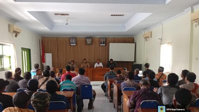 Petani Hutan Blora 'menggruduk' Kantor Dinas: 2 Tahun Tanpa Pupuk Bersubsidi, Pejabat Saling Lempar Tanggung Jawab! 4 TUTURPEDIA - Petani Hutan Blora 'menggruduk' Kantor Dinas: 2 Tahun Tanpa Pupuk Bersubsidi, Pejabat Saling Lempar Tanggung Jawab!