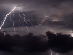 BMKG: Cuaca Panas Ekstrem Melanda Sejumlah Kota, Waspadai Hujan Petir di Sore Hari