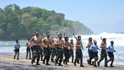 The Hostage’s Hero: Film Heroik TNI AL yang Siap Guncang Layar Lebar 2026 2 TUTURPEDIA - The Hostage’s Hero: Film Heroik TNI AL yang Siap Guncang Layar Lebar 2026