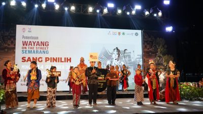 Nunung dan Cak Lontong Meriahkan Festival Wayang Semesta 4 TUTURPEDIA - Nunung dan Cak Lontong Meriahkan Festival Wayang Semesta