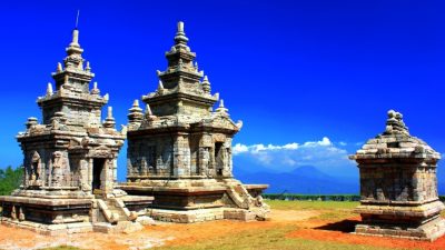 TUTURPEDIA - 10 Destinasi Wisata Hits di Semarang 2025: Panduan Lengkap & Ringan untuk Liburan Ceria