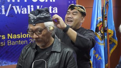 Angkat Kejujuran Budaya Samin, Bupati Blora Arief Rohman Resmi Terima Anugerah Kebudayaan PWI Pusat 2026 3 TUTURPEDIA - Angkat Kejujuran Budaya Samin, Bupati Blora Arief Rohman Resmi Terima Anugerah Kebudayaan PWI Pusat 2026