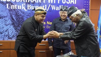 Angkat Kejujuran Budaya Samin, Bupati Blora Arief Rohman Resmi Terima Anugerah Kebudayaan PWI Pusat 2026 4 TUTURPEDIA - Angkat Kejujuran Budaya Samin, Bupati Blora Arief Rohman Resmi Terima Anugerah Kebudayaan PWI Pusat 2026