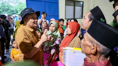 TUTURPEDIA - Turun ke Lokasi Bencana, Ahmad Luthfi Arahkan Pembangunan Huntara untuk Korban Tanah Bergerak Tegal