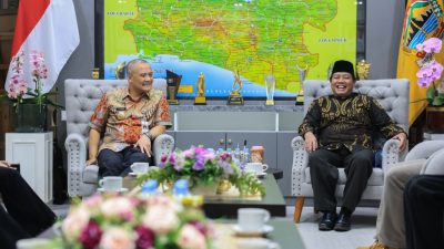 Gubernur Jateng Menyerap Aspirasi Kepala Desa Banyumas, dari Bankeu hingga KDMP 3 TUTURPEDIA - Gubernur Jateng Menyerap Aspirasi Kepala Desa Banyumas, dari Bankeu hingga KDMP