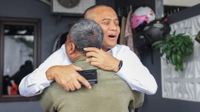 Air Mata Warga Tumpah Saat Gubernur Ahmad Luthfi Tinjau Lokasi Tanah Amblas di Ungaran 5 TUTURPEDIA - Air Mata Warga Tumpah Saat Gubernur Ahmad Luthfi Tinjau Lokasi Tanah Amblas di Ungaran