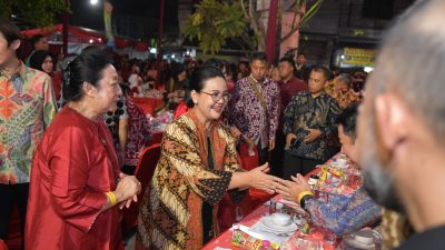 Buka Pasar Imlek Semawis, Wali Kota Agustina Sebut Kedamaian Warga Jadi Kunci Kesejahteraan Semarang 3 TUTURPEDIA - Buka Pasar Imlek Semawis, Wali Kota Agustina Sebut Kedamaian Warga Jadi Kunci Kesejahteraan Semarang