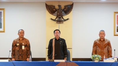 Alarm Cuaca Ekstrem Menjelang Mudik 2026: Gubernur Jateng Minta Warga Tingkatkan Kewaspadaan 4 TUTURPEDIA - Alarm Cuaca Ekstrem Menjelang Mudik 2026: Gubernur Jateng Minta Warga Tingkatkan Kewaspadaan