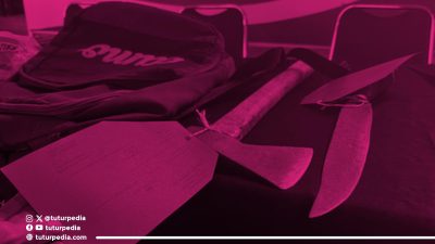 Kisah Tragis di Kampus UIN Suska Riau: Ketika “Cinta” Berujung Kapak di Lorong Sidang Proposal 4 TUTURPEDIA - Kisah Tragis di Kampus UIN Suska Riau: Ketika “Cinta” Berujung Kapak di Lorong Sidang Proposal