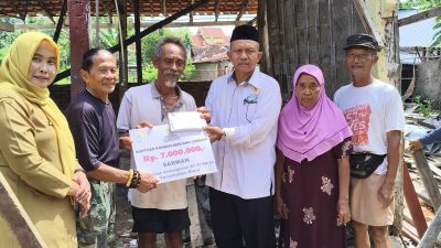Rumah Nyaris Amblas Diterjang Longsor, BAZNAS Kabupaten Blora Gerak Cepat Bantu Warga Kedungjenar 3 TUTURPEDIA - Rumah Nyaris Amblas Diterjang Longsor, BAZNAS Kabupaten Blora Gerak Cepat Bantu Warga Kedungjenar