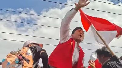 Sidang Panas di PN Pati! Aktivis AMPB Botok Cs Divonis 6 Bulan, Namun Tak Perlu Dipenjara 3 TUTURPEDIA - Sidang Panas di PN Pati! Aktivis AMPB Botok Cs Divonis 6 Bulan, Namun Tak Perlu Dipenjara