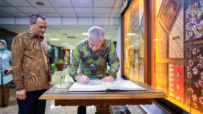 Kanada Lirik Investasi di Jawa Tengah, Gubernur Luthfi Tawarkan Teknologi Pertanian hingga Kesehatan 3 TUTURPEDIA - Kanada Lirik Investasi di Jawa Tengah, Gubernur Luthfi Tawarkan Teknologi Pertanian hingga Kesehatan