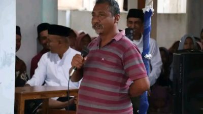 TUTURPEDIA - Warga Jatiklampok Keluhkan Jalan Rusak, Bupati Blora Langsung Perintahkan Pengukuran untuk Perbaikan