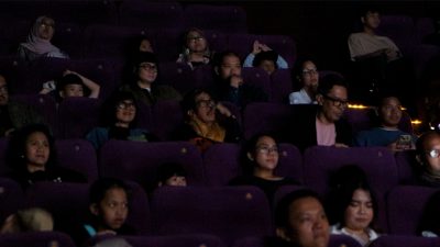 Film Na Willa Banjir Pujian Penonton, Kisah Hangat Keluarga Siap Temani Lebaran 2026 3 TUTURPEDIA - Film Na Willa Banjir Pujian Penonton, Kisah Hangat Keluarga Siap Temani Lebaran 2026