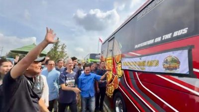 Bus Manchester United Ikut Mudik Gratis Jateng, Ahmad Luthfi: Jangan-jangan Mudiknya ke Inggris? 3 TUTURPEDIA - Bus Manchester United Ikut Mudik Gratis Jateng, Ahmad Luthfi: Jangan-jangan Mudiknya ke Inggris?