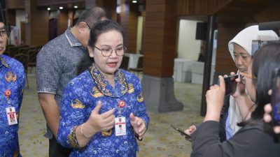 Wali Kota Semarang, Agustina Wilujeng Minta Warga Maklum Soal Mobil Plat Merah Tetap Beroperasi Saat Lebaran 4 TUTURPEDIA - Wali Kota Semarang, Agustina Wilujeng Minta Warga Maklum Soal Mobil Plat Merah Tetap Beroperasi Saat Lebaran