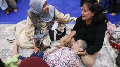 Keluh Getir, Difabel Langka di Rumdin Wagub: Sulit Bantuan, Dikucilkan Masyarakat, Hingga Minta Bantuan ke Luar Negeri 3 TUTURPEDIA - Keluh Getir, Difabel Langka di Rumdin Wagub: Sulit Bantuan, Dikucilkan Masyarakat, Hingga Minta Bantuan ke Luar Negeri