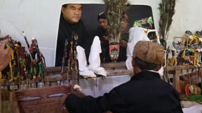 Sejarah Baru di Pendopo Blora! Wayang Krucil Janjang Tampil Perdana, Bupati Dorong Jadi Wisata Edukasi 3 TUTURPEDIA - Sejarah Baru di Pendopo Blora! Wayang Krucil Janjang Tampil Perdana, Bupati Dorong Jadi Wisata Edukasi