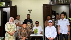 TUTURPEDIA - Ketua DPD PSI Blora Shoifurrofiq Dampingi APTRI Temui Jokowi, Siap Jadi Jembatan Aspirasi Petani Tebu