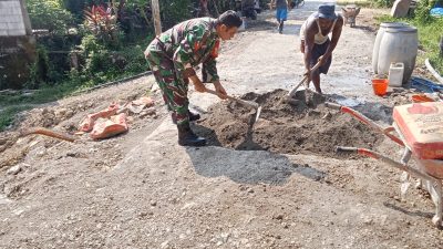 TUTURPEDIA - Kemanunggalan TNI-Rakyat Kuatkan Pembangunan Jembatan Garuda di Desa Jati