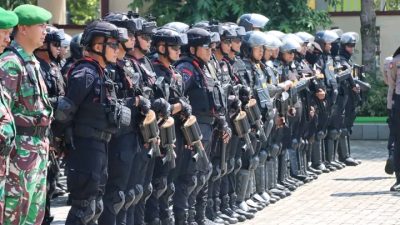 Kapolresta Pati Larang Polisi Bawa Senjata Api Saat Demo AMPB 3 TUTURPEDIA - Kapolresta Pati Larang Polisi Bawa Senjata Api Saat Demo AMPB