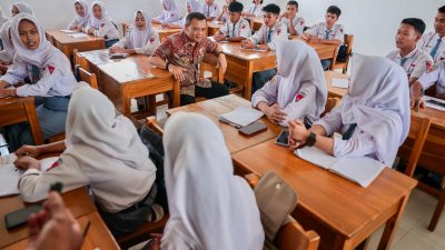 No Titip No Jastip! Gubernur Luthfi Buka SPMB SMA/SMK Negeri Jateng 2026 3 TUTURPEDIA - No Titip No Jastip! Gubernur Luthfi Buka SPMB SMA/SMK Negeri Jateng 2026