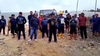 Dari Perut Bumi Gendono, Minyak Rakyat Mengalir ke Pertamina: Tonggak Baru Kebangkitan Energi Desa 3 TUTURPEDIA - Dari Perut Bumi Gendono, Minyak Rakyat Mengalir ke Pertamina: Tonggak Baru Kebangkitan Energi Desa