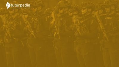 Dipicu Konflik Tunggakan Mobil, Dua Anggota Brimob Banten Jadi Korban Aksi Brutal Debt Collector yang Diduga Dibeking Oknum TNI 3 TUTURPEDIA - Dipicu Konflik Tunggakan Mobil, Dua Anggota Brimob Banten Jadi Korban Aksi Brutal Debt Collector yang Diduga Dibeking Oknum TNI