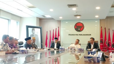 PG GMM Mandek, Petani Tebu Blora Terjepit: DPR RI Desak Bulog Bertindak, Janji Swasembada Gula Dipertanyakan 3 TUTURPEDIA - PG GMM Mandek, Petani Tebu Blora Terjepit: DPR RI Desak Bulog Bertindak, Janji Swasembada Gula Dipertanyakan