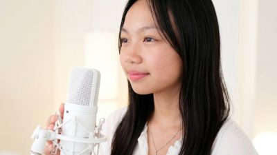 Lindee Cremona Rilis Single "Anakmu Slalu Cinta", Lagu Menyentuh tentang Pengorbanan Ayah dan Kasih Sayang Anak 3 TUTURPEDIA - Lindee Cremona Rilis Single "Anakmu Slalu Cinta", Lagu Menyentuh tentang Pengorbanan Ayah dan Kasih Sayang Anak