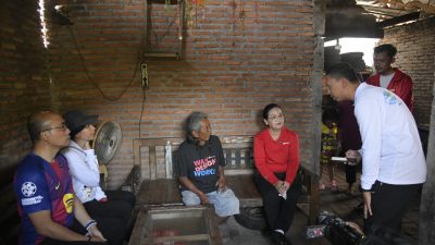 Temui Warga Mangkang, Wali Kota Agustina Intervensi Sektor Kesehatan, Hunian, hingga Pengairan 5 TUTURPEDIA - Temui Warga Mangkang, Wali Kota Agustina Intervensi Sektor Kesehatan, Hunian, hingga Pengairan