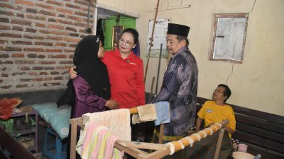 Temui Warga Mangkang, Wali Kota Agustina Intervensi Sektor Kesehatan, Hunian, hingga Pengairan 2 TUTURPEDIA - Temui Warga Mangkang, Wali Kota Agustina Intervensi Sektor Kesehatan, Hunian, hingga Pengairan