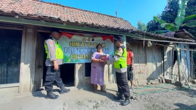 Jumat Berkah Polsek Kunduran Menyapa Warga Botoreco, IPTU Budi Santoso: Waspadai Penyakit dan Bahaya Kebakaran! 3 TUTURPEDIA - Jumat Berkah Polsek Kunduran Menyapa Warga Botoreco, IPTU Budi Santoso: Waspadai Penyakit dan Bahaya Kebakaran!