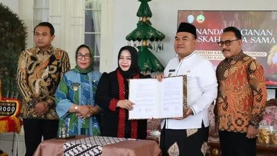 TUTURPEDIA - Blora dan Ponorogo Tandatangani MOU, Dorong Barongan Blora Diakui UNESCO