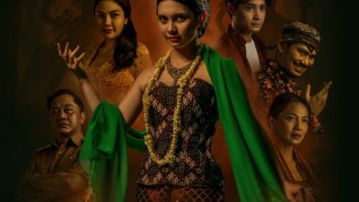 TUTURPEDIA - Nikita Mirzani Main Film Lagi sebagai Penari Ledhek pada Film Horor Syirik (Danyang Laut Selatan)