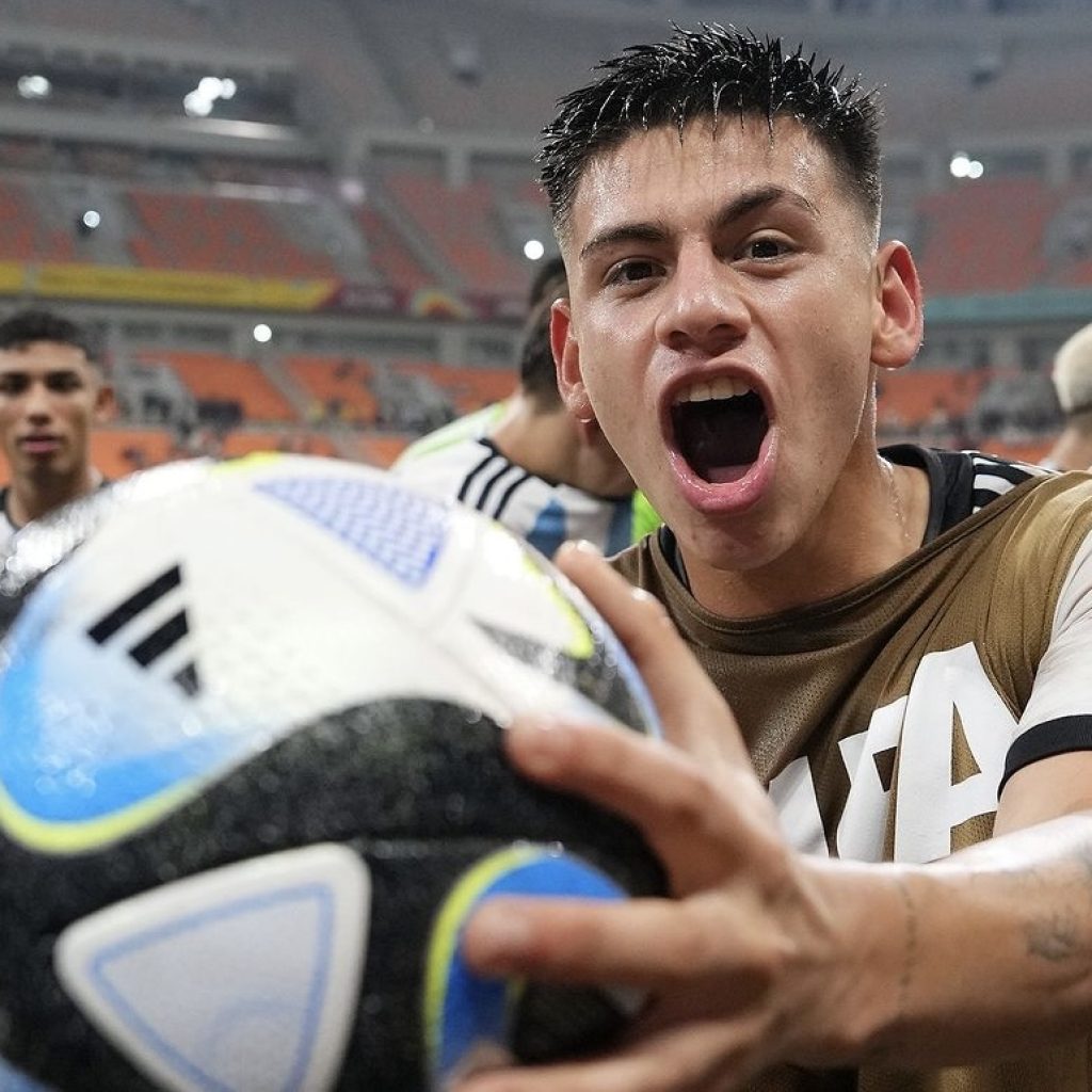 Inilah deretan pemain muda yang bersinar di Piala Dunia U-17 2023. Foto: Instagram.com/claudioecheverri_