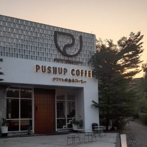 Ini Profil dan Menu Pushup Coffee Semarang yang Dipakai untuk Meet & Greet Film Wakaf