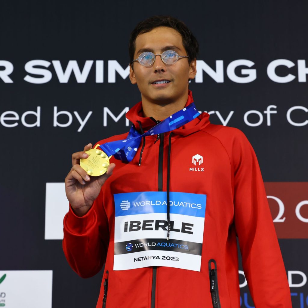 Felix Viktor Iberle meraih medali emas pertama Indonesia di kejuaraan renang dunia. FOTO: World Aquatics