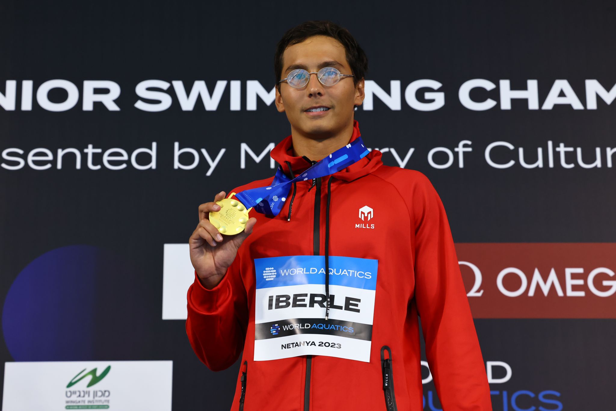 Felix Viktor Iberle meraih medali emas pertama Indonesia di kejuaraan renang dunia. FOTO: World Aquatics