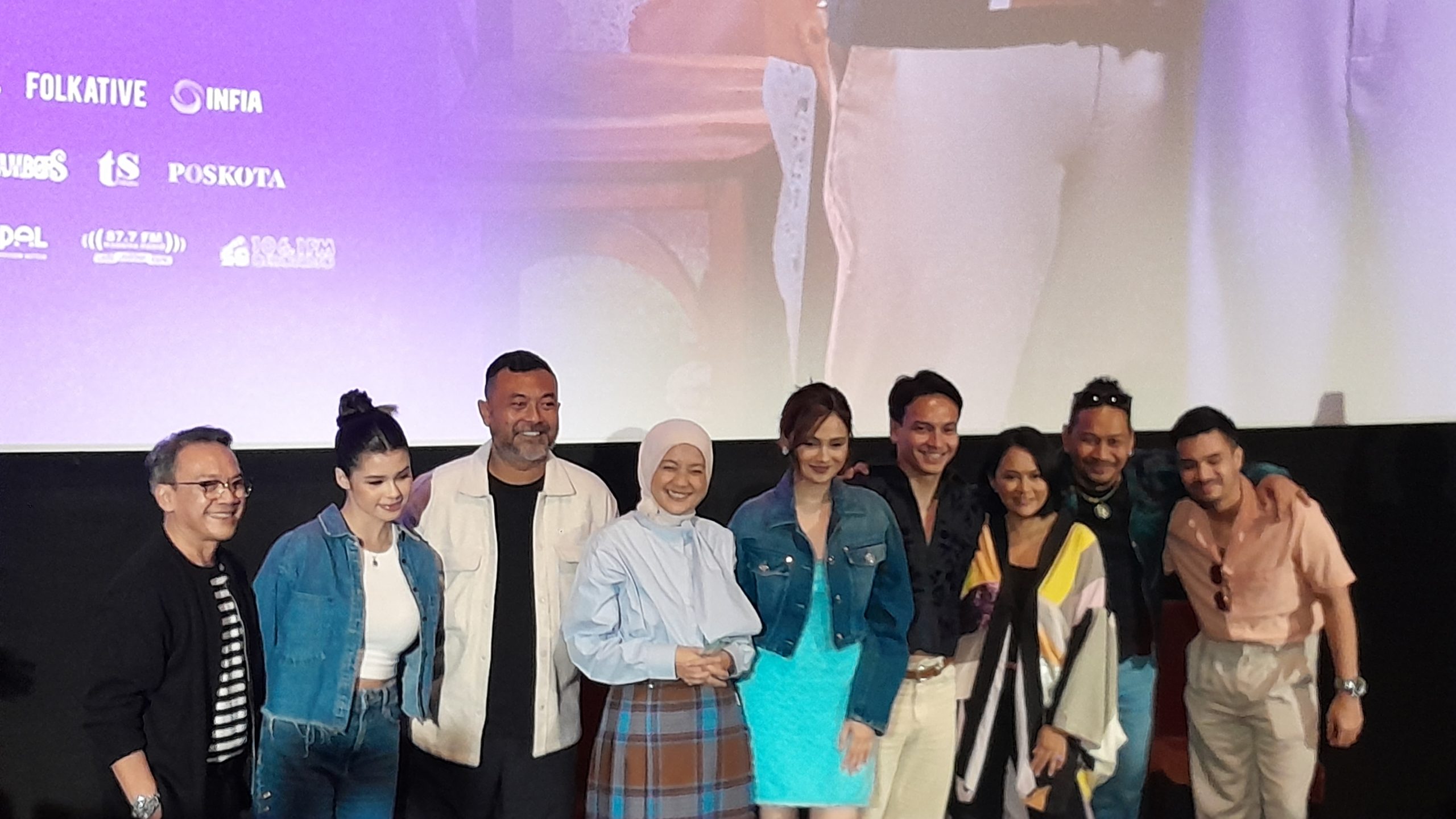 Film 'Mohon Doa Restu' sudah tayang di bioskop mulai 26 Oktober 2023. Foto; Dok. Sarah Limbeng