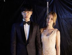 7 Tahun Berpacaran, Lee Hyeri dan Ryu Jun-yeol Dikabarkan Berpisah