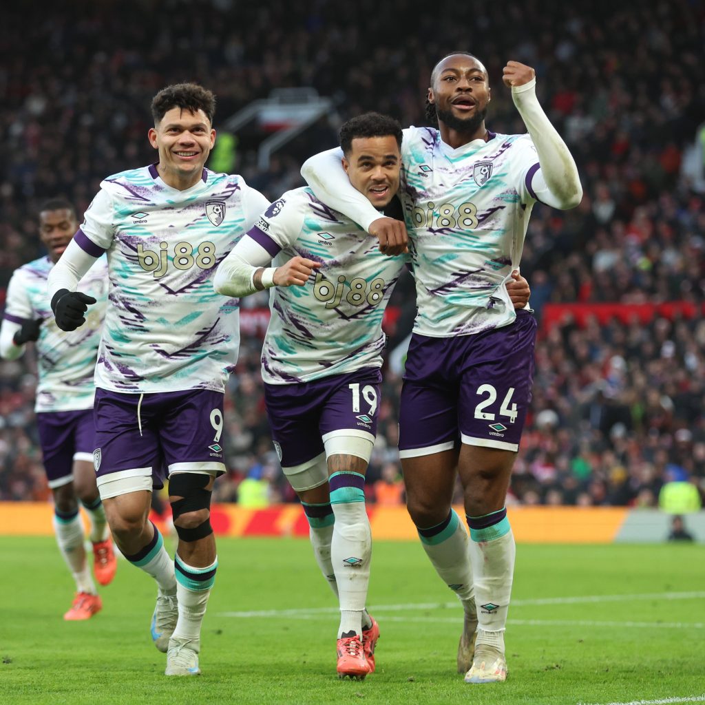 TUTURPEDIA - Rangkuman Matchweek 17 Liga Inggris 2024/25: Hujan Gol di Laga Liverpool vs Spurs, Duo Manchester Hancur Lebur