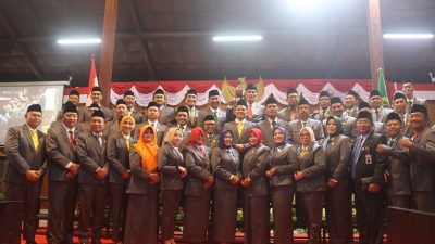 TUTURPEDIA - Anak Desa Ngampel Kembali Sukses Duduki Kursi DPRD Kabupaten Blora Periode 2024-2029