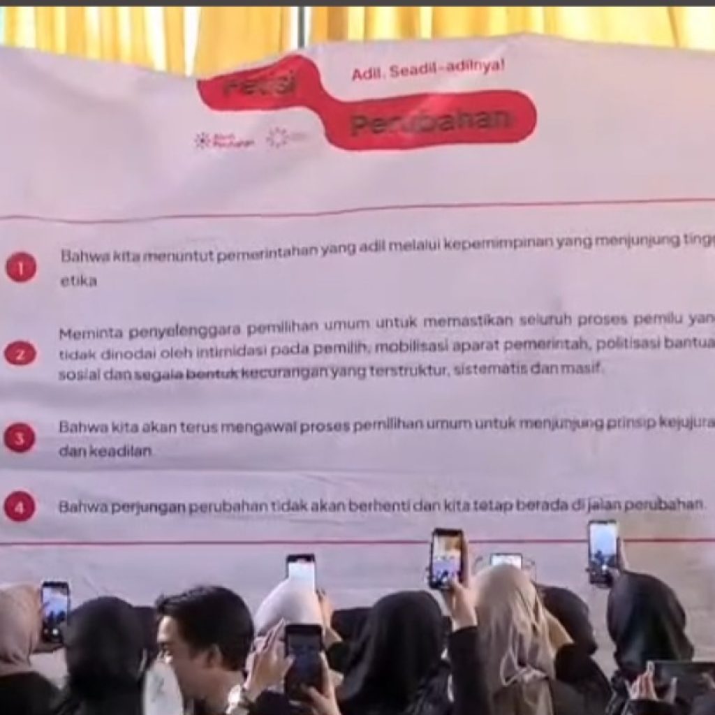TUTURPEDIA - Gerakan Ubah Bareng Buat Petisi Perubahan yang Berisi 4 Poin, Apa Saja?
