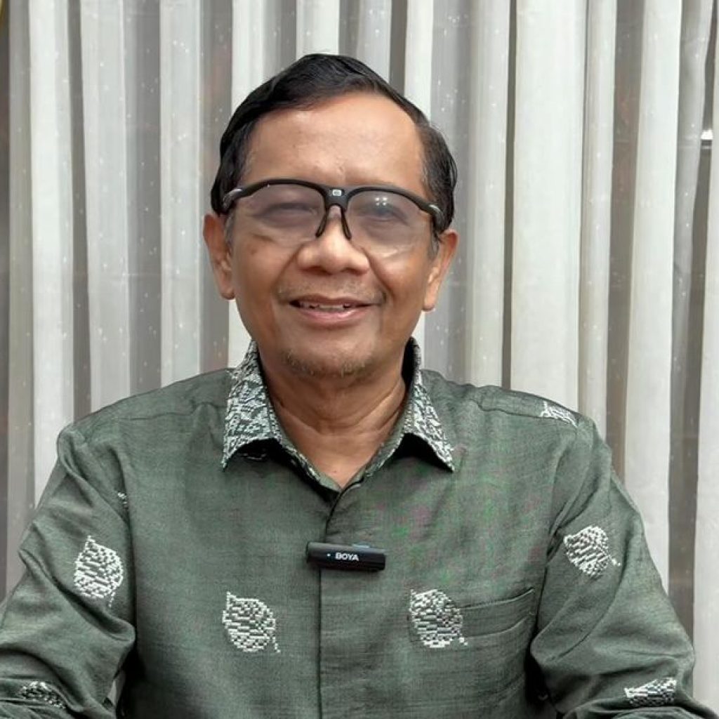TUTURPEDIA - Mahfud MD Akui Menyesal Tak Hadiri Penetapan Prabowo-Gibran sebagai Presiden dan Wapres Terpilih