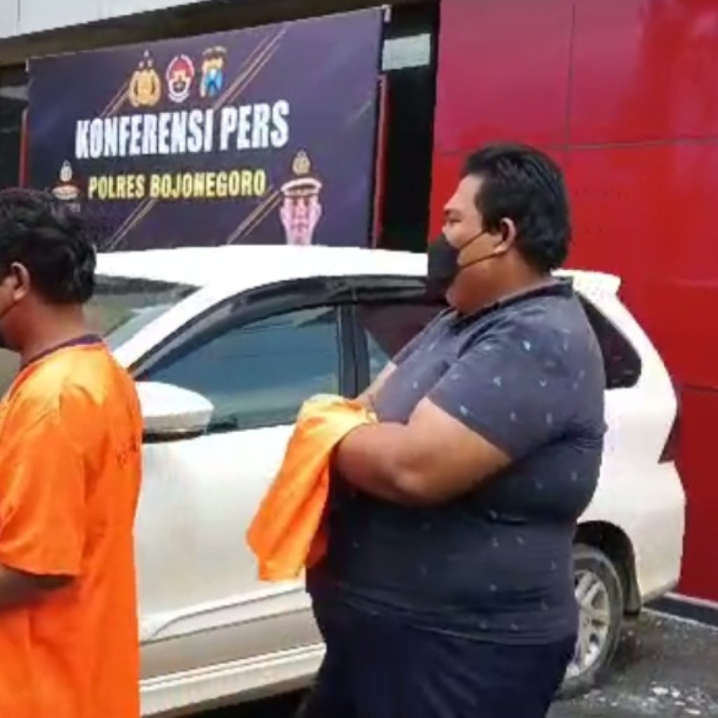 TUTURPEDIA - Lakukan Pemerasan hingga Raup Rp 30 Juta, 5 Oknum Wartawan Diringkus Polres Bojonegoro